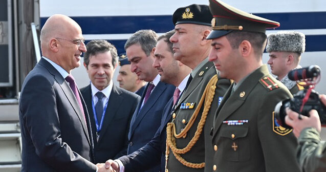 Yunanıstanın müdafiə naziri İrəvandadır – Foto