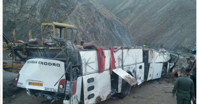 İranda sərnişin avtobusu aşdı: Ölən və yaralananlar var