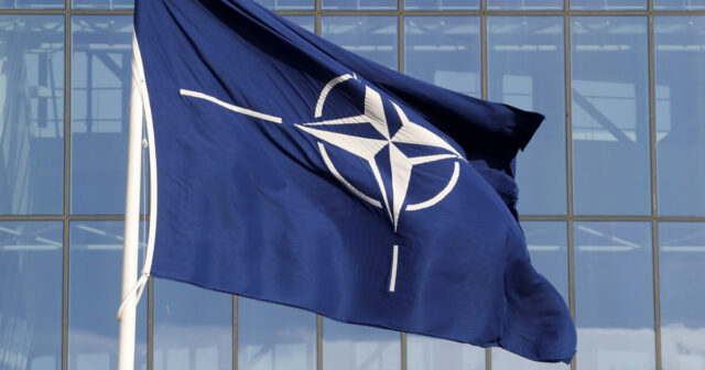 Çin XİN NATO-nu daxili işlərə qarışmaqda ittiham edib