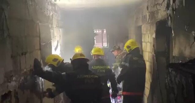 Bakıda binada yanğın – 45 nəfər təxliyə edildi – Video