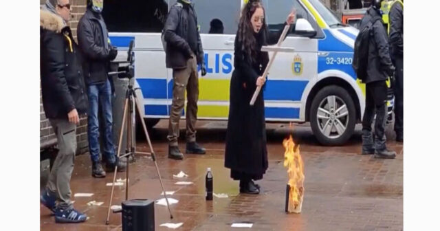 Stokholmda yenə Quran yandırılıb