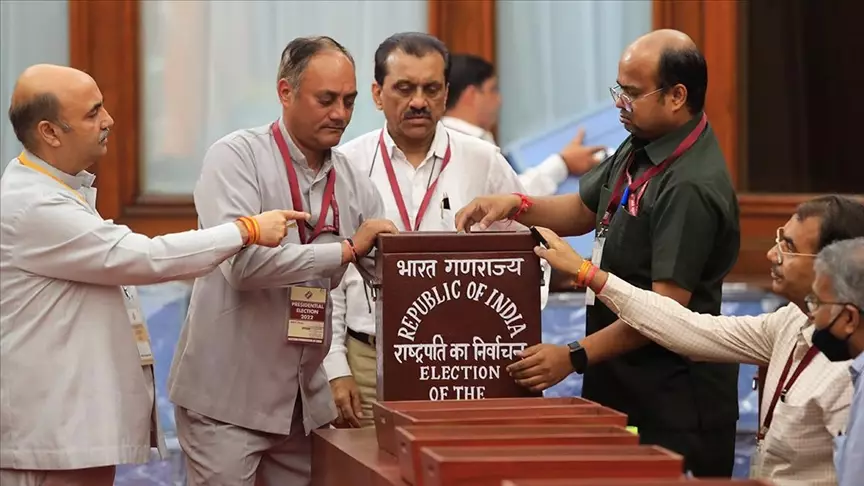 Hindistanda parlament seçkiləri –  Bir milyarda yaxın seçici…