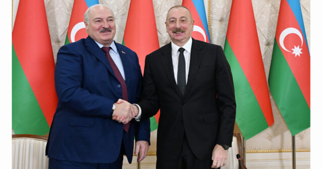 İlham Əliyev və Aleksandr Lukaşenko Cıdır düzündə olublar