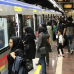 Metroda ŞOK: Hər kəsin gözü qarşısında… – VİDEO