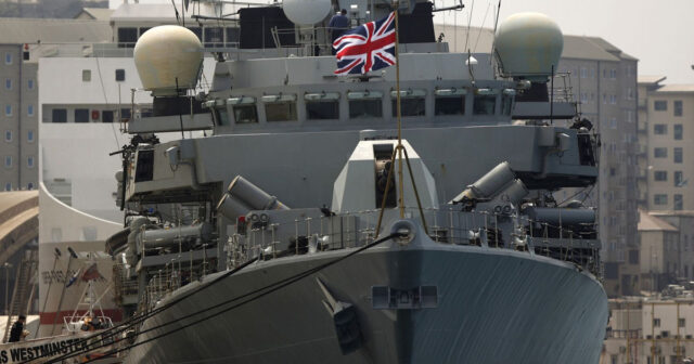 Böyük Britaniya donanması 6 yeni çoxməqsədli gəmi alacaq