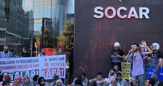 SOCAR-ın İstanbul ofisinə basqın edənlər – Fotolar