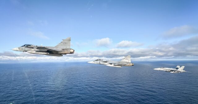 Finlandiya NATO-nun hərbi bazasına “F-18” qırıcıları göndərib