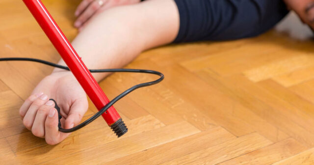 Məktəblini elektrik cərəyanı vurdu