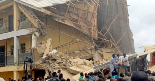 Nigeriyada məktəb binasının uçması nəticəsində 16 şagird həlak olub – VİDEO