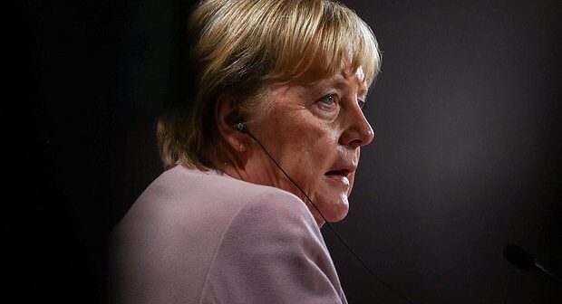  Putin Angela Merkeli  təbrik etməyəcək