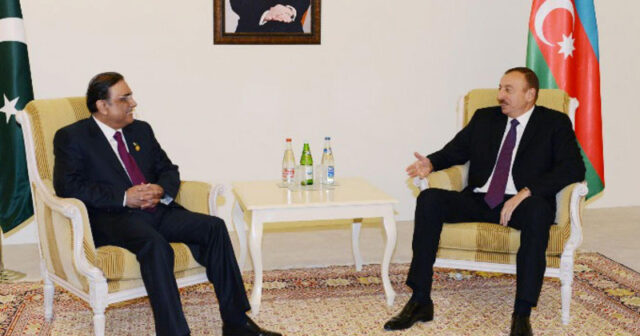 İlham Əliyev və Asif Əli Zərdari arasında geniş tərkibdə görüş keçirilib