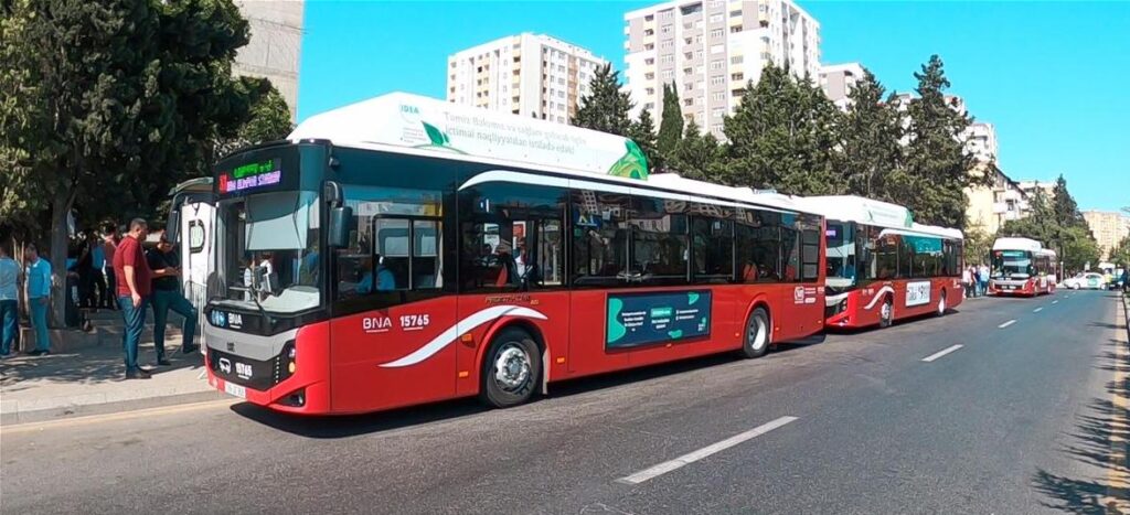 baku bus qəza