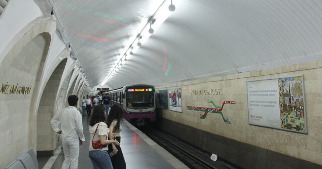 Bakı metrosunda nasazlıq – Sərnişinlər düşürüldü