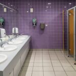 Bakıda tualetdən meyit tapıldı