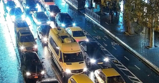 Bakıda sıxlıq olan yollar açıqlanıb