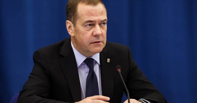 “NATO və ABŞ Rusiyaya qarşı müharibəyə başlayıb” – Medvedev