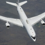 İrana uçan təyyarə təcili eniş etdi