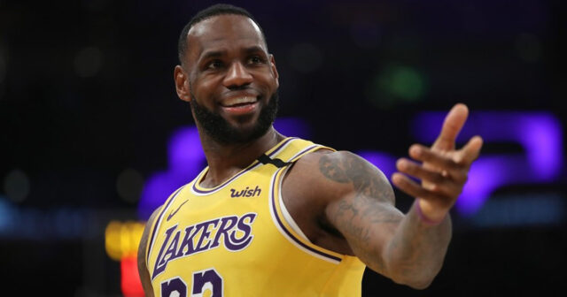 Lebron Ceyms tarixi rekorda imza atıb