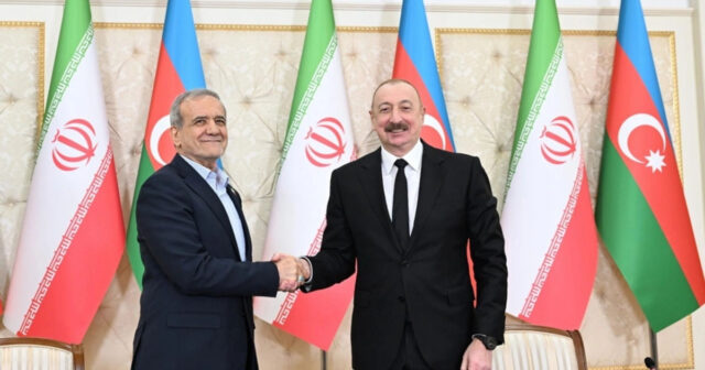 İlham Əliyev Pezeşkiana zəng etdi