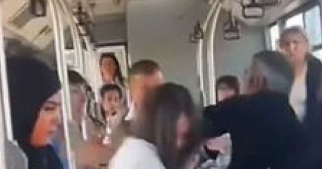 “BakuBus”da ata qızını döydü – VİDEO