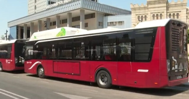 Sərnişinlər bu marşrut avtobuslarının fəaliyyətindən narazıdırlar – VİDEO