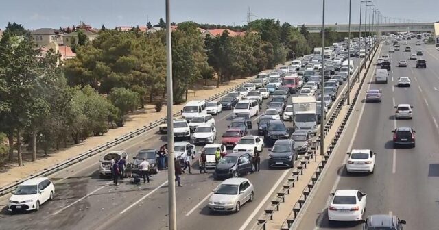 Aeroport yolunda 4 maşın toqquşdu
