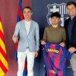 Azərbaycanlı futbolçudan İLK: “Barselona” ilə müqavilə imzaladı