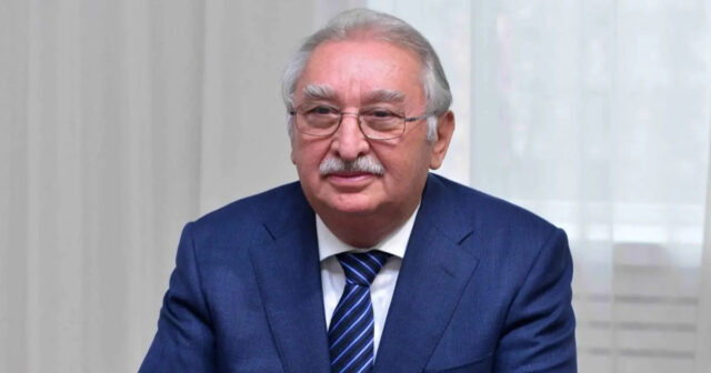 İşə çıxmıram, universiteti uşaqlar idarə edirlər – REKTOR