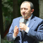 İcra başçısı baş memarı, şöbə müdirini və sürücüləri işdən çıxardı