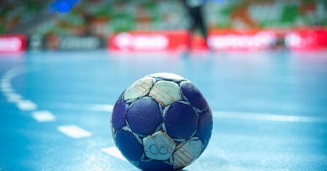 Norveçli həndbolçu azarkeşə hücum etdiyi üçün diskvalifikasiya edilib