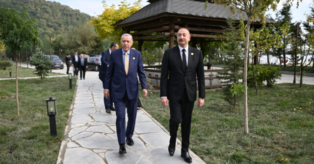 Dövlət başçılarının Qəbələdə səmimi görüntüləri – Video