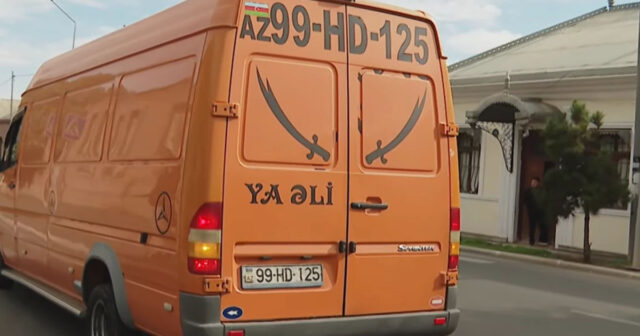 “Əlimlə deyirəm “dayan”, qaza basır” – Gəncənin Əziz Əliyev prospektində niyə qəzaların sayı-hesabı yoxdur? – VİDEO “Əlimlə deyirəm “dayan”, qaza basır” – Gəncənin Əziz Əliyev prospektində niyə qəzaların sayı-hesabı yoxdur? – VİDEO