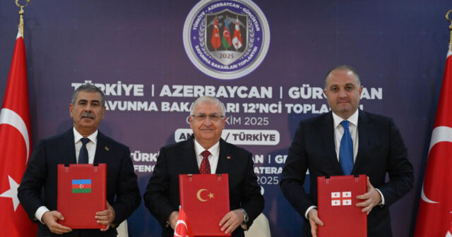 Müdafiə nazirlərinin üçtərəfli görüşü keçirildi