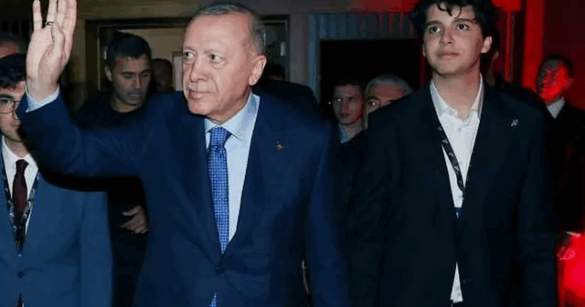 Ərdoğanın nəvəsi çıxışı ilə gündəm oldu