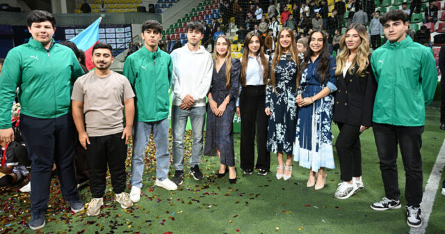 Leyla Əliyevanın təşəbbüsü ilə uşaq evlərinin komandaları arasında minifutbol turniri təşkil olunub – FOTO Leyla Əliyevanın təşəbbüsü ilə uşaq evlərinin komandaları arasında minifutbol turniri təşkil olunub – FOTO