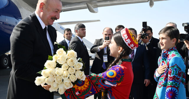 İlham Əliyev Düşənbədədir – Fotolar