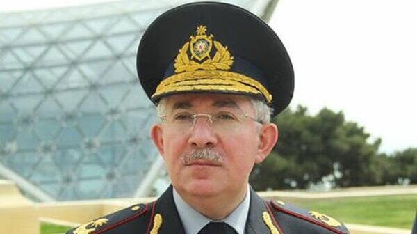 Məşhur general təqaüdə göndərildi