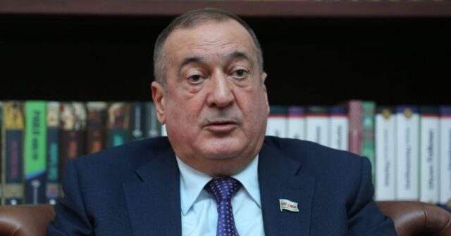 Eldar Quliyev: “Camaatdan pul alıb, medal verirlər, “moşennik”dirlər” – Berdiməhəmmədovun saxta ordenlə təltif edilməsi qalmaqalı böyüyür