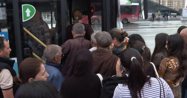 İctimai nəqliyyatda qiyməti dəyişməyən avtobuslara tələbat ARTDI – VİDEO