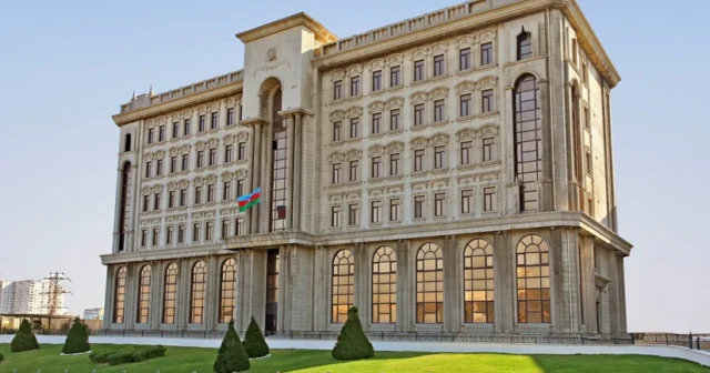 Bu il 429 əcnəbi Azərbaycandan çıxarılıb