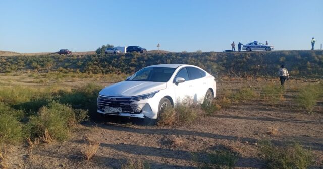 Goranboyda qadın sürücü avtomobili dərəyə aşırdı