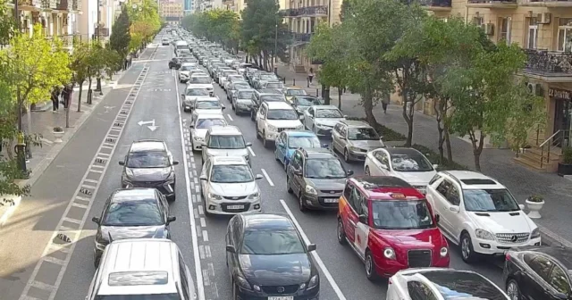 Bakıda sıxlıq müşahidə olunan yollar