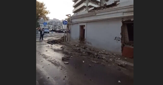 Bakı sakinindən videolu etiraz: “Cansız mənə cismim nə gərək, can Bakılımdır” – VİDEO Bakı sakinindən videolu etiraz: “Cansız mənə cismim nə gərək, can Bakılımdır” – VİDEO