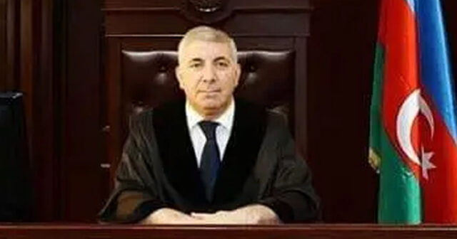 Tanınmış hakim təqaüdə göndərildi Tanınmış hakim təqaüdə göndərildi