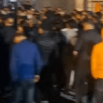AYNA-nın qərarından zülm çəkən əhali: sürücülər gecə yarı küçələrə axışdı – VİDEO AYNA-nın qərarından zülm çəkən əhali: sürücülər gecə yarı küçələrə axışdı – VİDEO