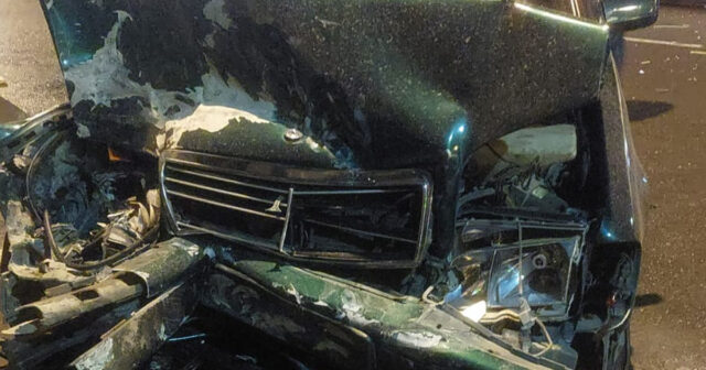 Gəncədə avtomobil qəzası: “Mercedes” və “Niva” toqquşdu – FOTO – YENİLƏNİB