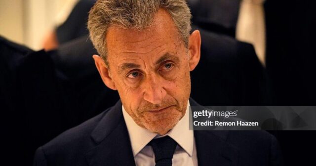 Keçmiş prezident Paris həbsxanasına göndərildi Keçmiş prezident Paris həbsxanasına göndərildi