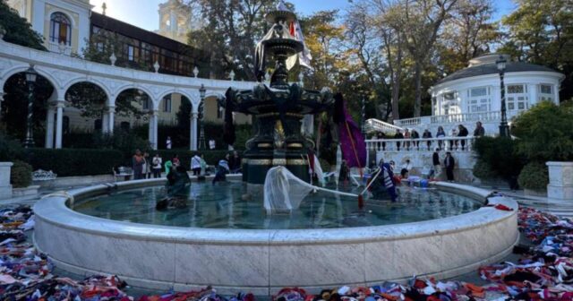 Filarmoniya bağında maraqlı görüntülər – FOTO/VİDEO Filarmoniya bağında maraqlı görüntülər – FOTO/VİDEO