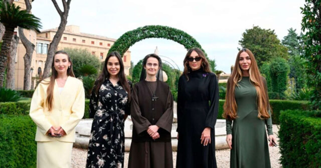 “Euronews” Mehriban Əliyevanın Vatikan səfərindən reportaj hazırladı – VİDEO “Euronews” Mehriban Əliyevanın Vatikan səfərindən reportaj hazırladı – VİDEO