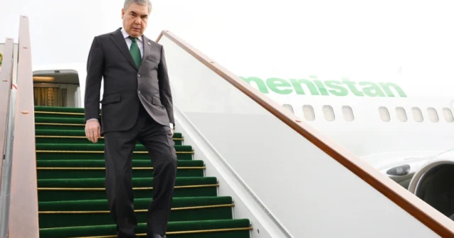 Berdiməhəmmədov Azərbaycana gəlib